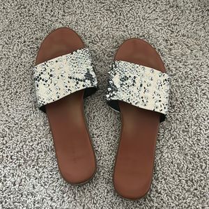 Steve Madden Girl studded reptile slides